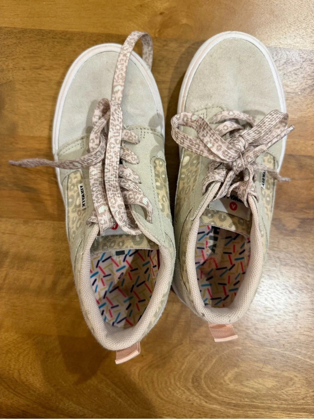 Airwalk Kids Sneakers Beige Suede & Leopard Accent Youth Size 3